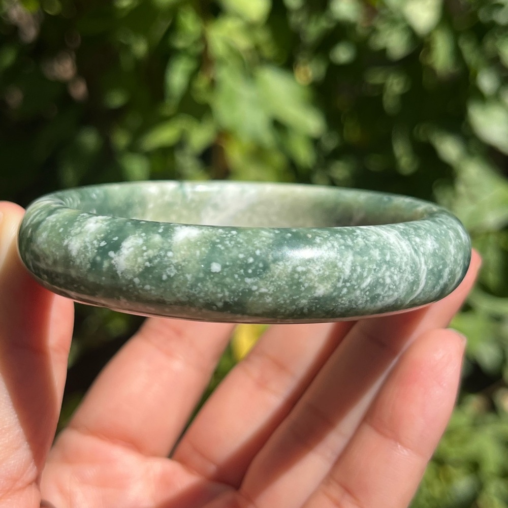 63.5mm inner diameter green xiuyu jade bangle 1464